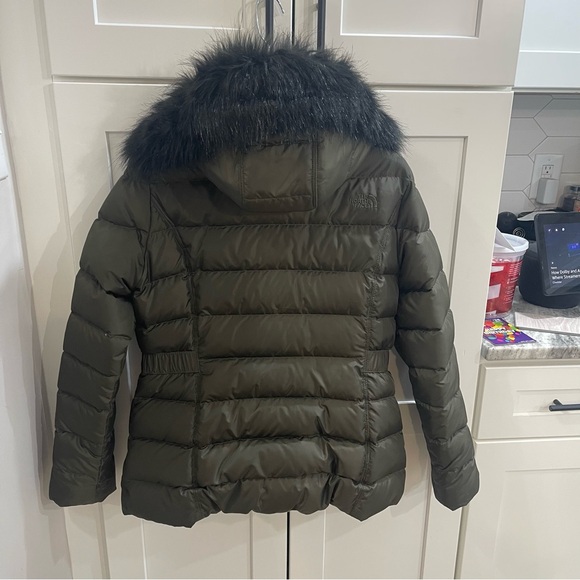 The North Face Women's Dark Green Puffer Coat - Picture 2 of 3